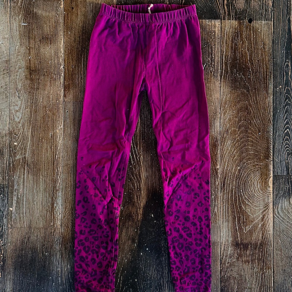 GAP Kids Magenta Leopard Print Leggings – Size S (6–7)